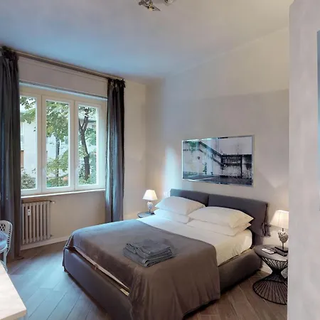 Brera District Apartment
